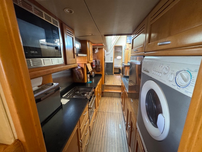 
								Grenada Leopard 62 USD full									