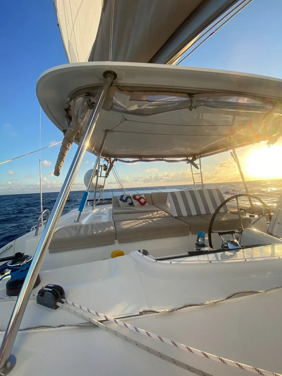 
								Lagoon 46 2022 full									