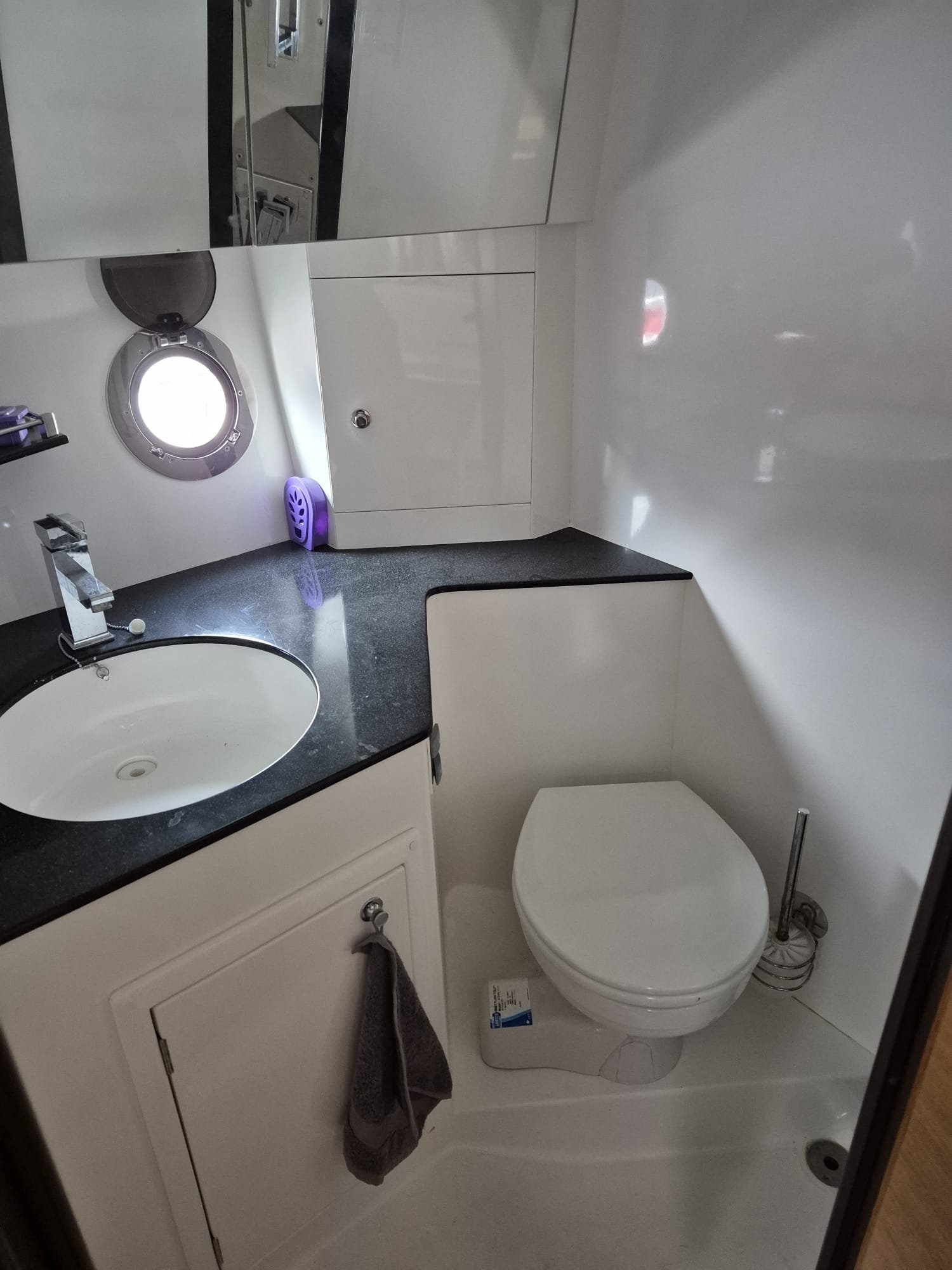
								Galeon 325 Hto Avec Possibilité De Place 2012 full									