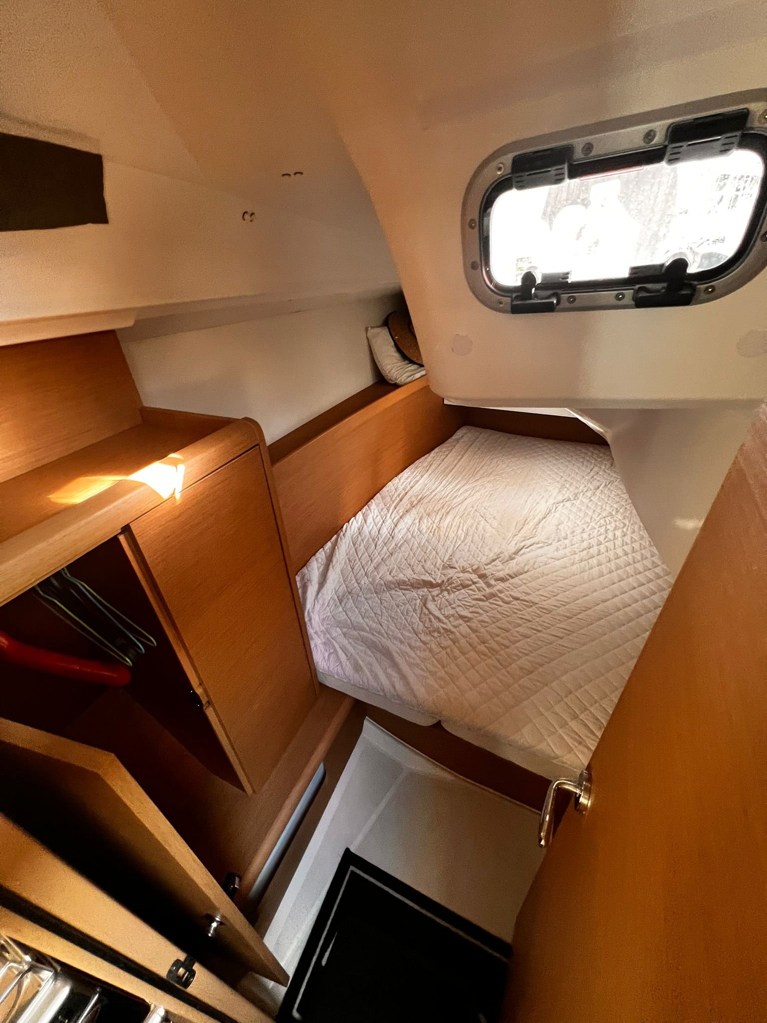 
								Jeanneau Sun Odyssey 349 2021 full									