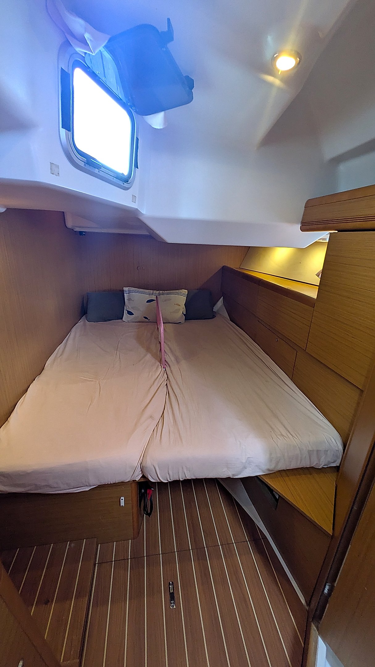 
								Jeanneau Sun Odyssey 45ds 2008 full									