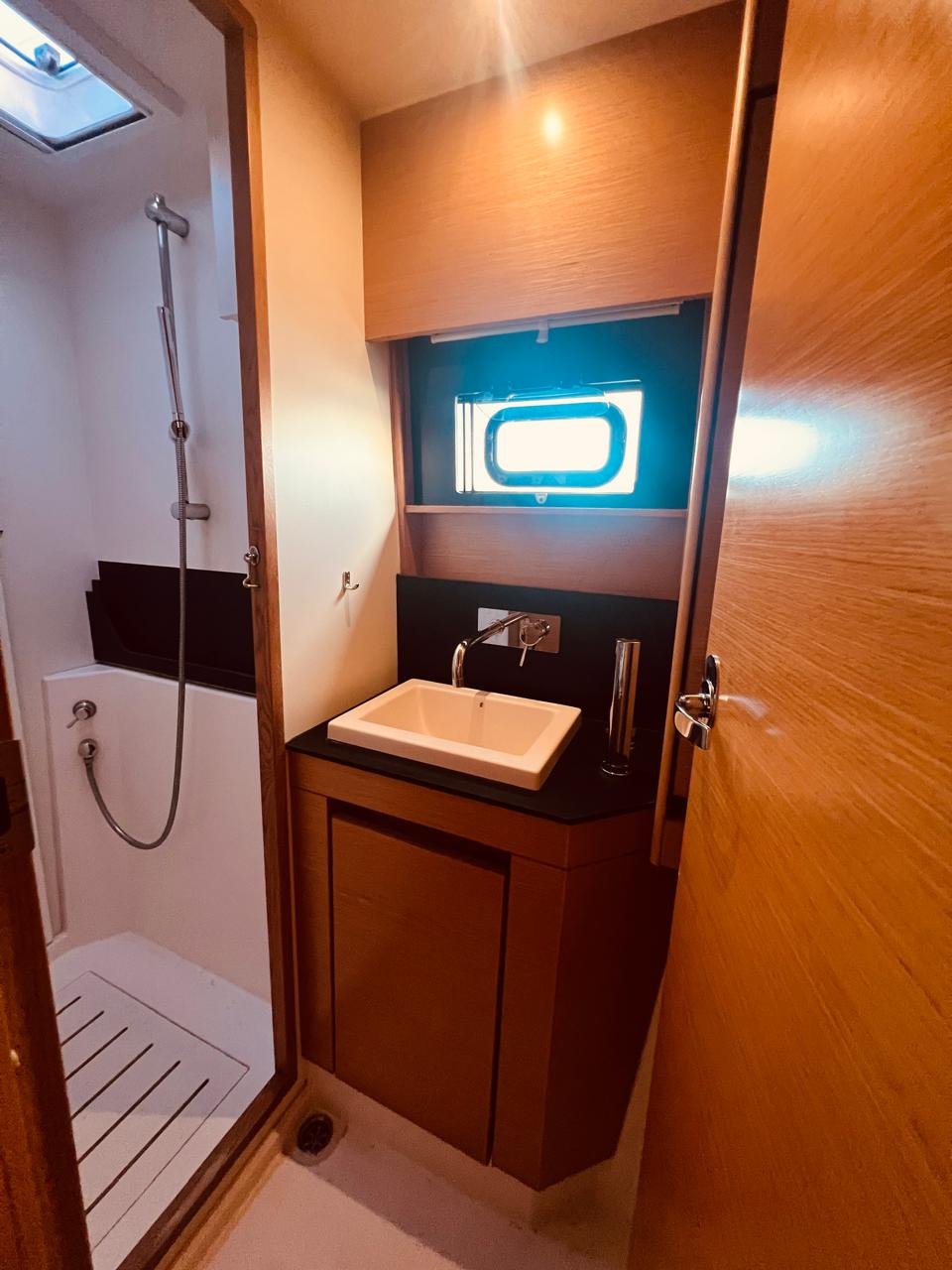 
								Nautitech 46 FLY 2019 full									