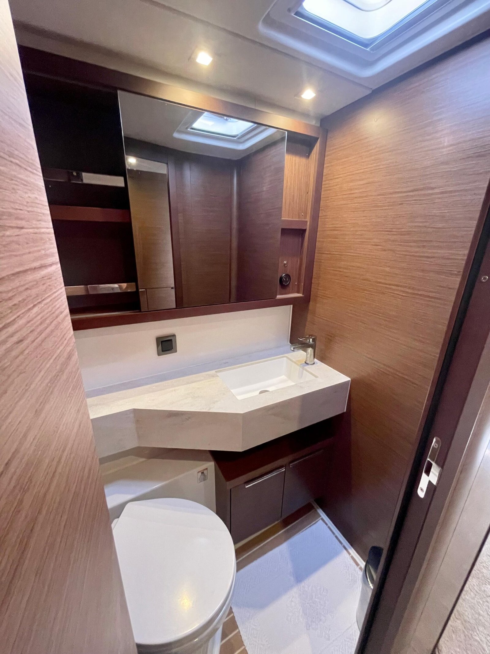 
								Lagoon 46 2021 full									
