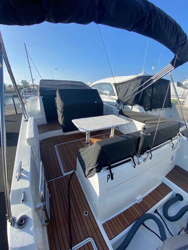
								Jeanneau Cap Camarat 10.5 WA 2019 full									