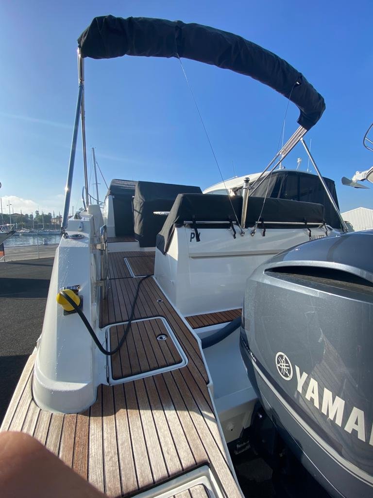 
								Jeanneau Cap Camarat 10.5 WA 2019 full									