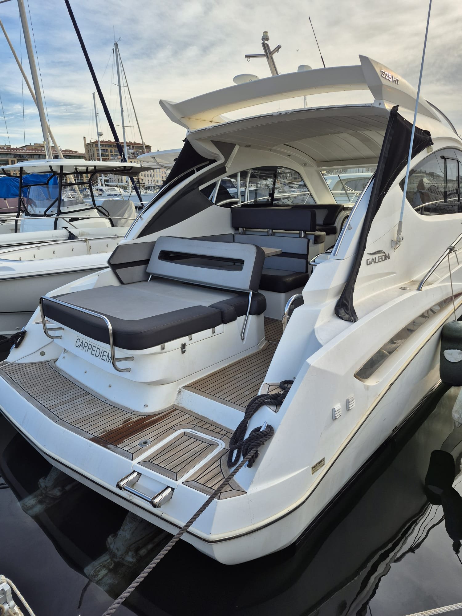 Galeon 325 Hto Avec Possibilité De Place 2012