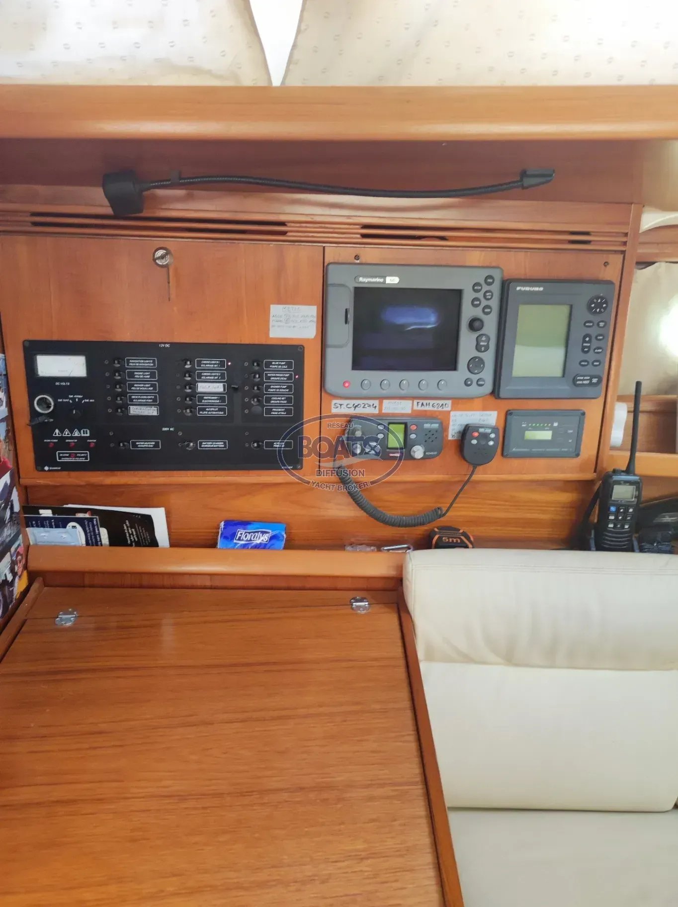 
								Jeanneau Sun Odyssey 40.3 2004 full									