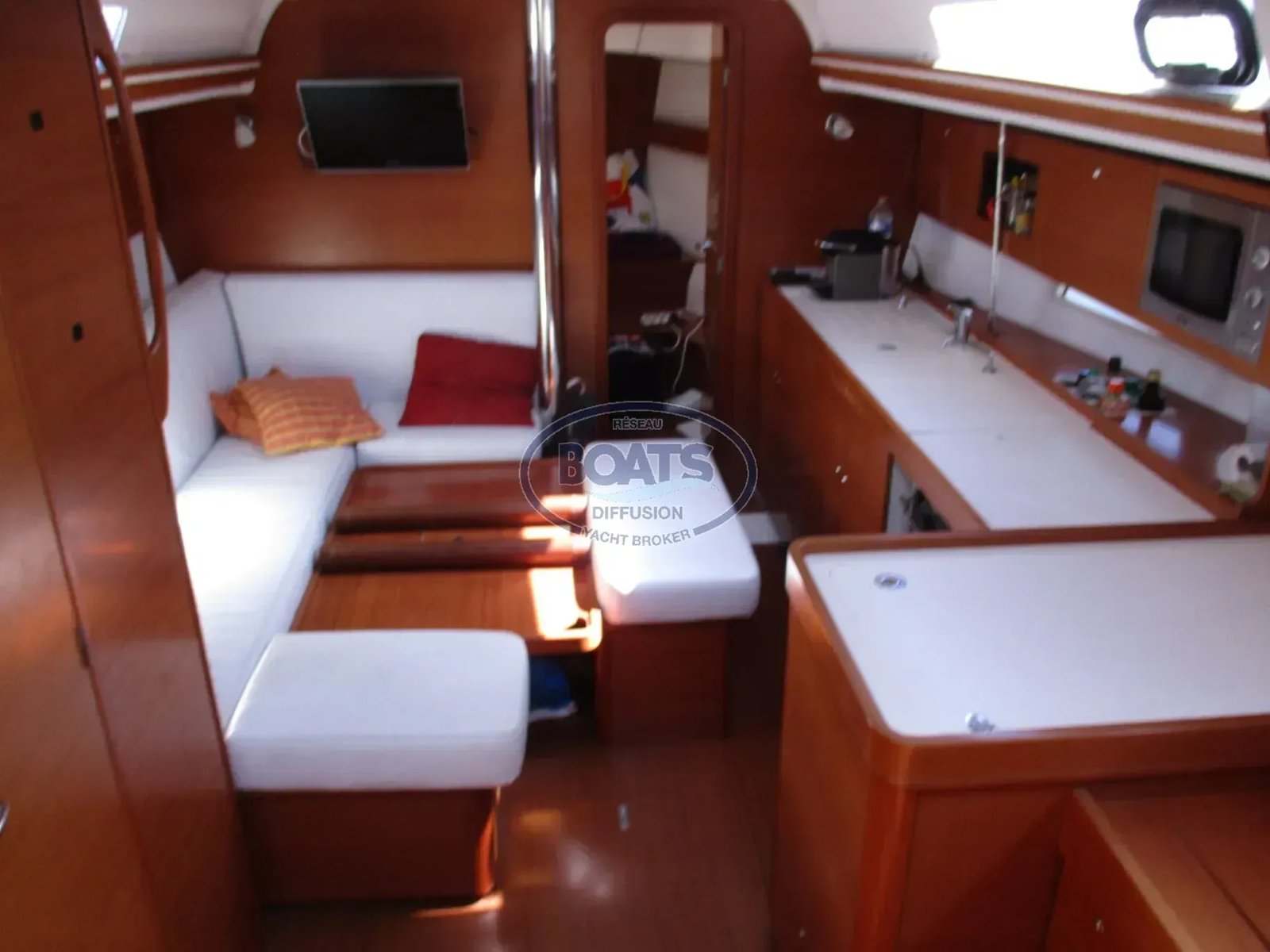 
								Dufour 375 GL 2010 full									