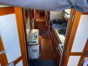 Aquila Queen 33 1984