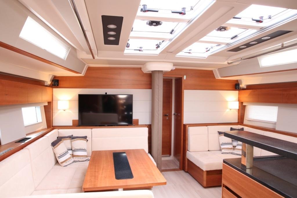 Hanse 588 2019