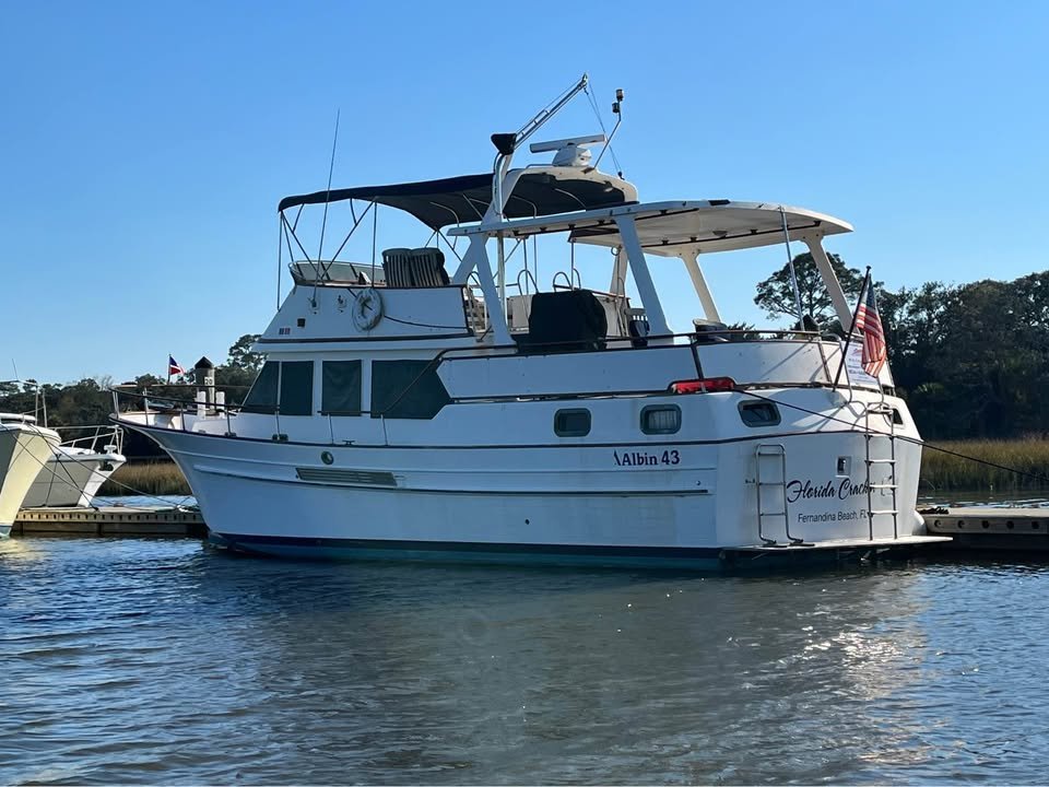 1990 foot Albin 43 Sundeck Trawler usd 85000