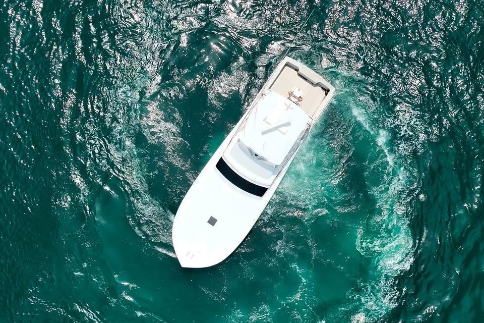 1999 foot Sunny Briggs 52 usd 550000