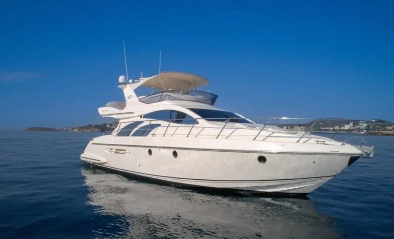2007 foot Azimut  euros 350000