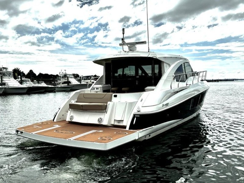 2014 foot Cruisers Yachts Cantius usd 510000