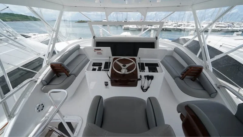 2011 foot Hatteras 60 GT usd 2135000