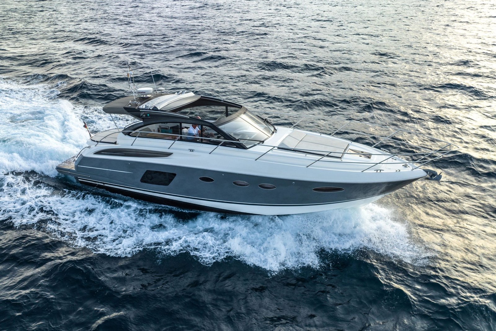 2015 51.1 foot Princess Yachts V48 Open EUR 549500