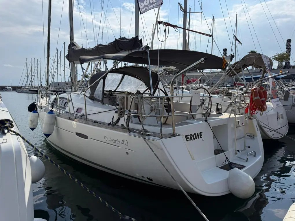 2008 38.8 foot Beneteau Oceanis 40 EUR 115000