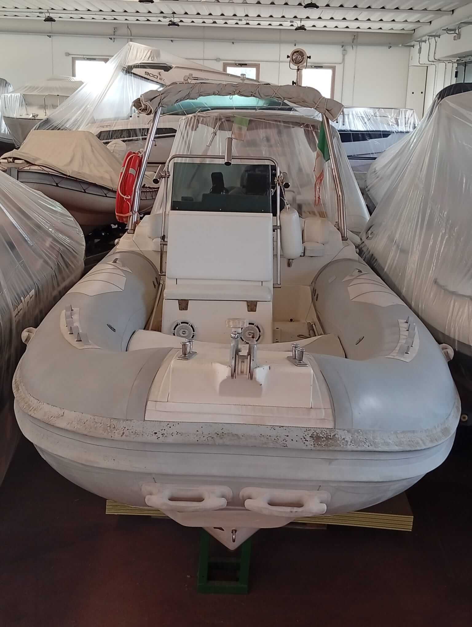 2001 22 feet Trident TX 670