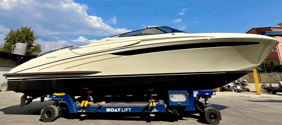 2003 44 feet Riva Rivarama 44