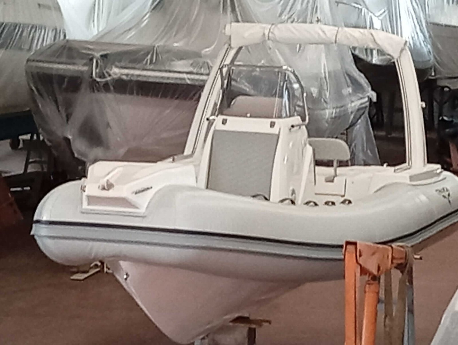 2025 21.3 feet Trimarchi Top 650