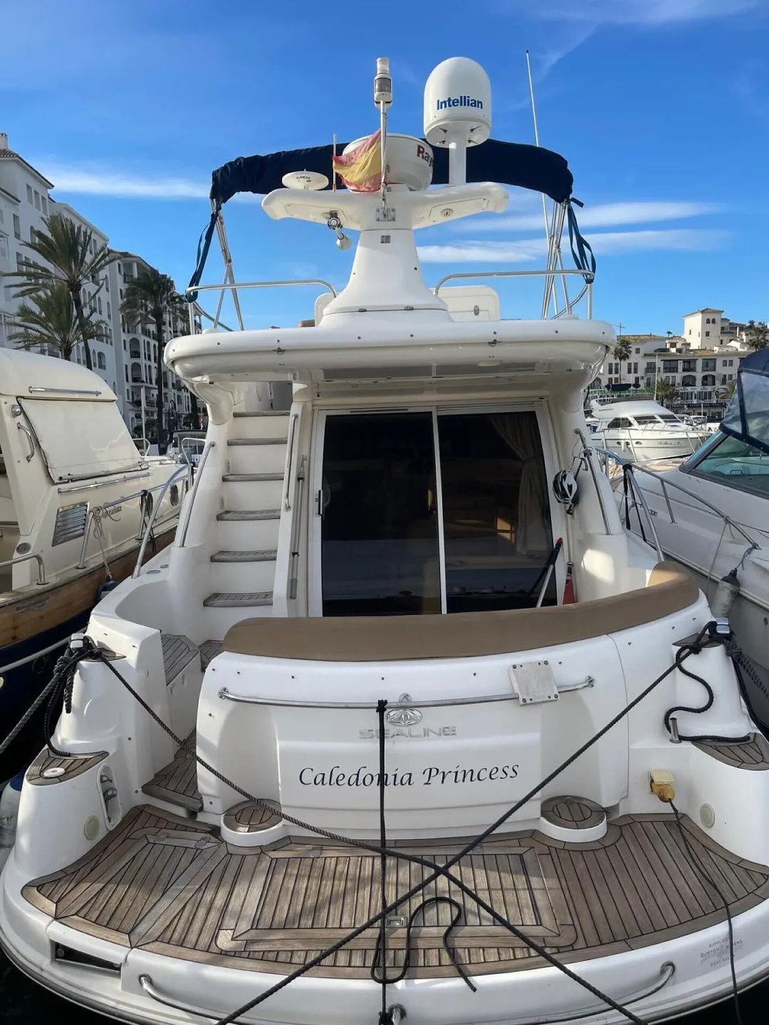 2004 38.4 feet Sealine F37