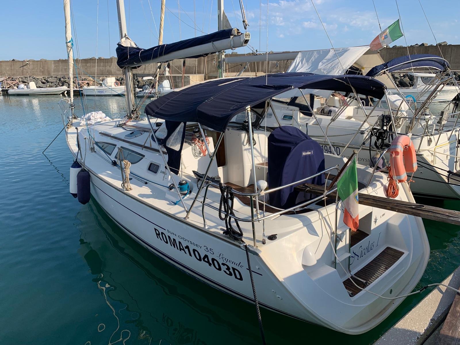 2006 35.3 feet Jeannau Sun Odyssey Legend 35