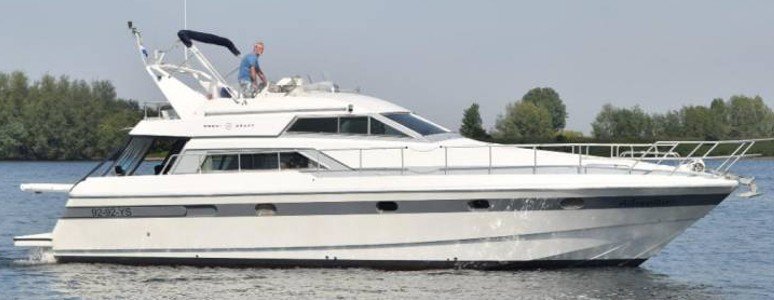 1992 46.6 feet Mochi Craft 46 Fly
