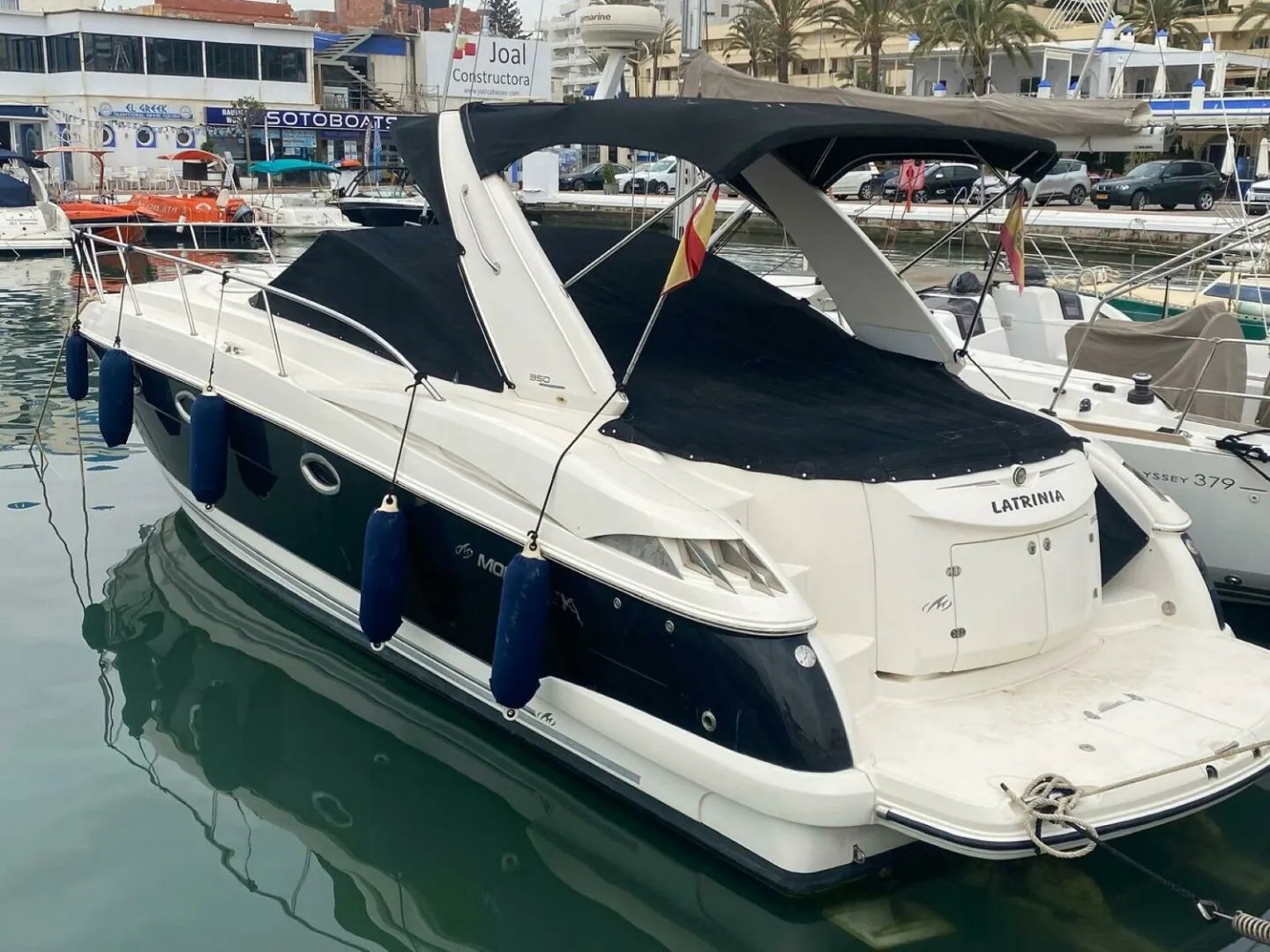 2007 37 feet Monterey 350 Sport Yacht